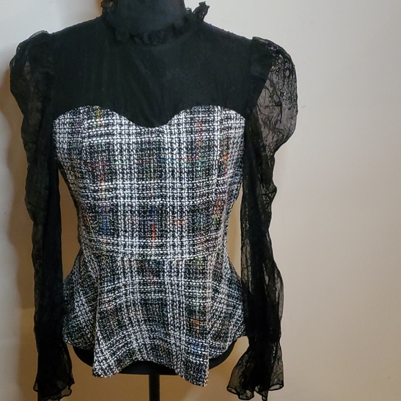 Chic blouse - Picture 2 of 6